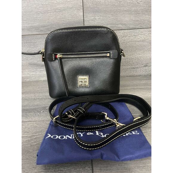 Dooney & Bourke Saffiano Domed Crossbody Black Bag A551067 - Picture 2 of 6